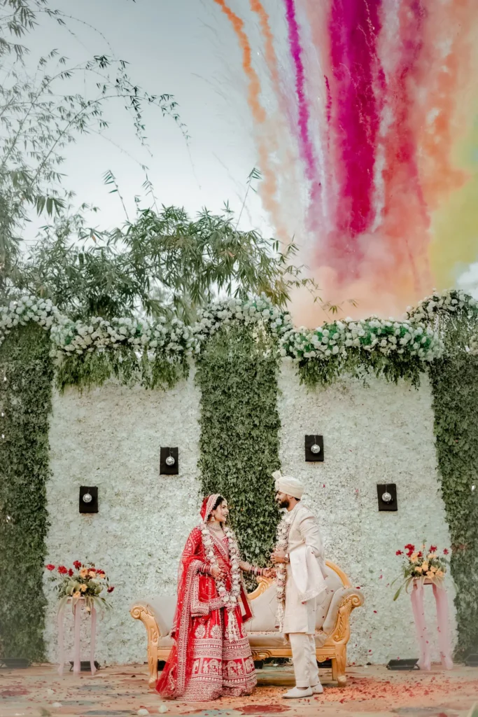 Aarti Alok Wedding Colour Smoke Celebration